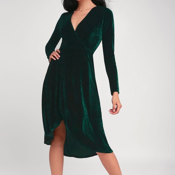 Lulus Dresses & Skirts - Lulus Silver Screen Emerald Green Velvet Dress